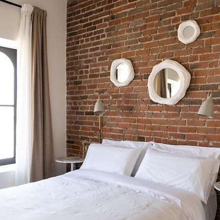 Maison Place Jacques-Cartier By Luxury In Transit مونتريال المظهر الخارجي الصورة
