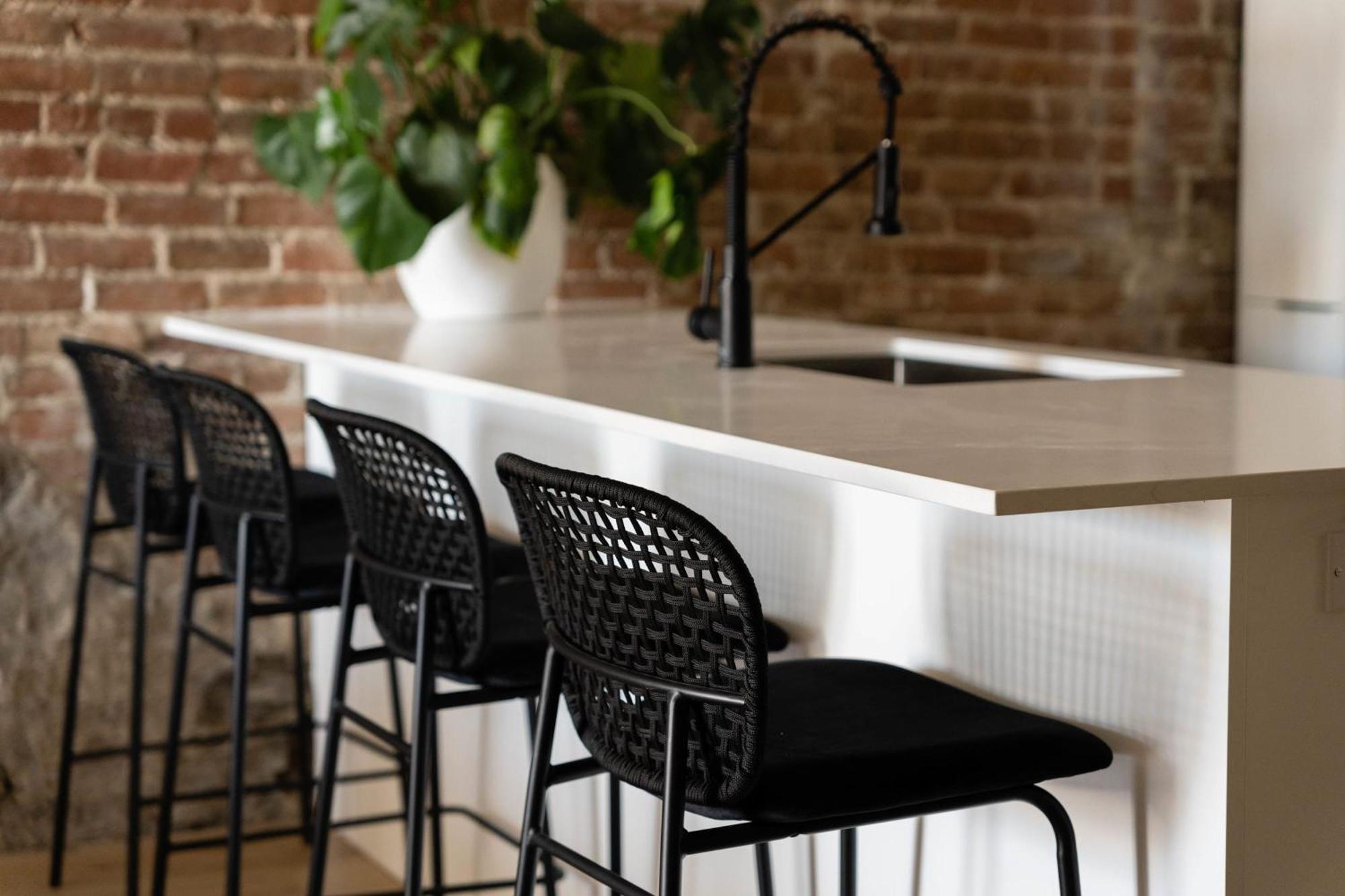 Maison Place Jacques-Cartier By Luxury In Transit مونتريال المظهر الخارجي الصورة