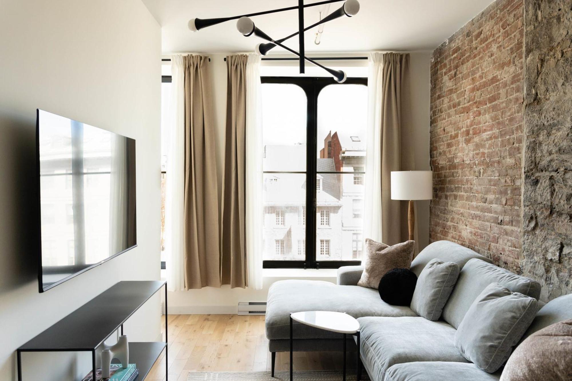 Maison Place Jacques-Cartier By Luxury In Transit مونتريال المظهر الخارجي الصورة