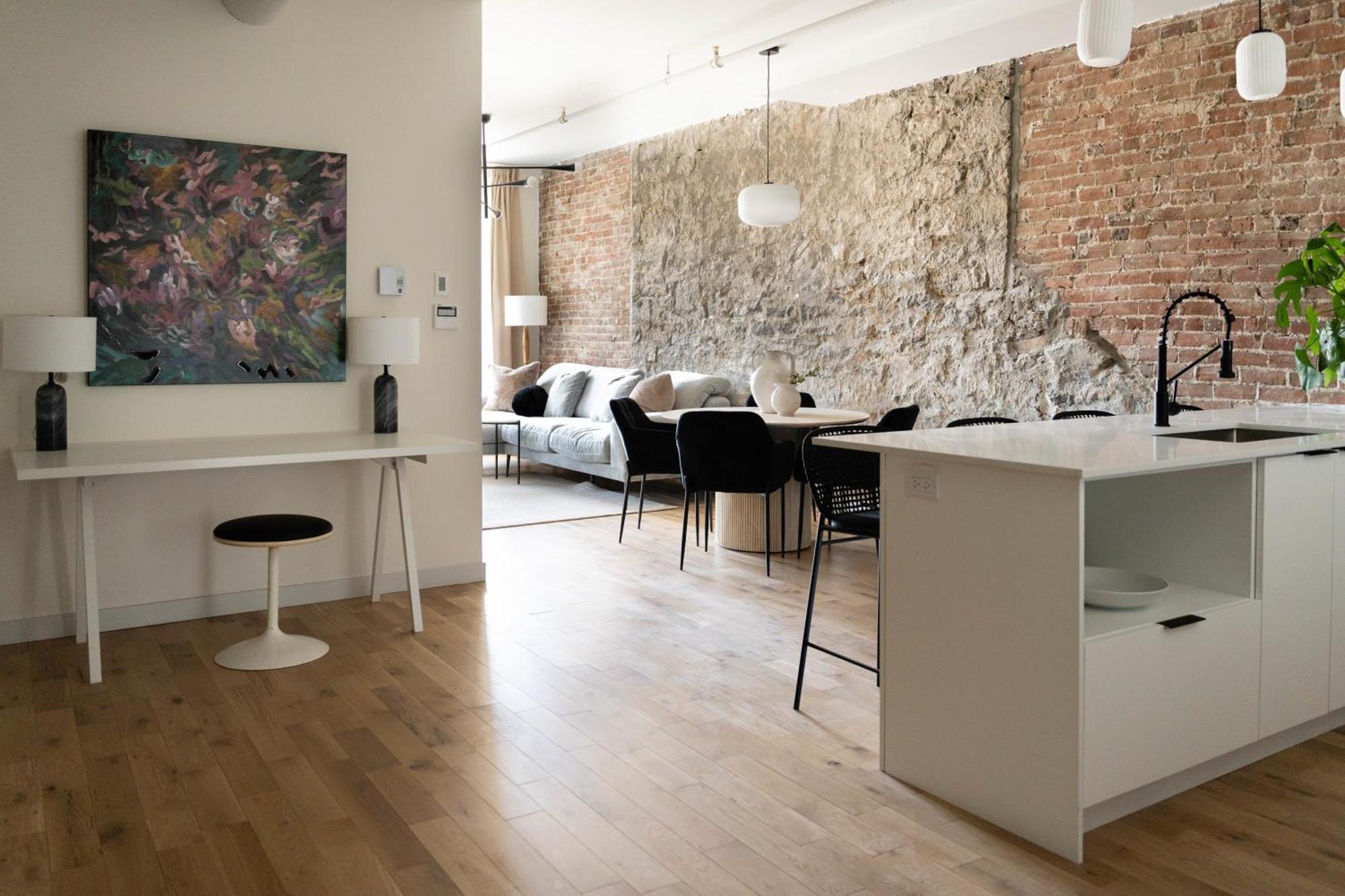 Maison Place Jacques-Cartier By Luxury In Transit مونتريال المظهر الخارجي الصورة